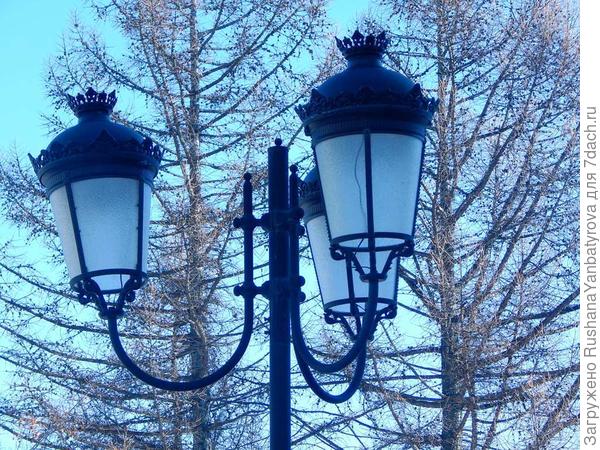 Весной и фонари красивее!