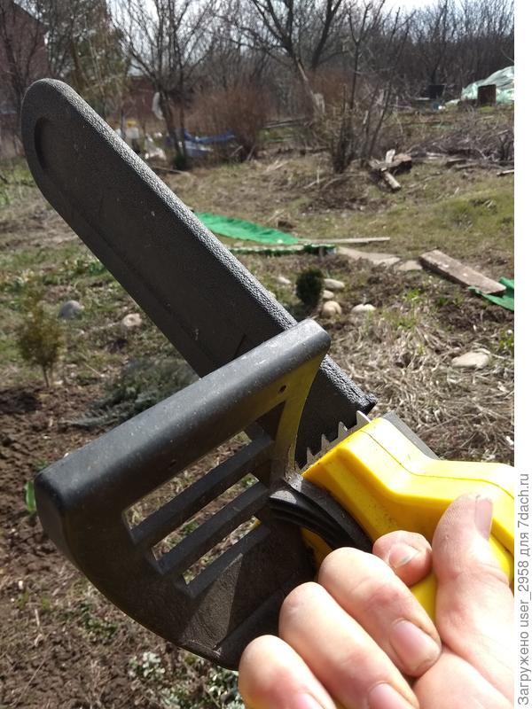 Это я,моя рука и моя дача!Эх,разгуляйся,баба!