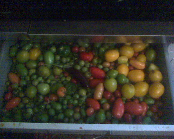 Такой вот натюрморт в ящике кухонного стола