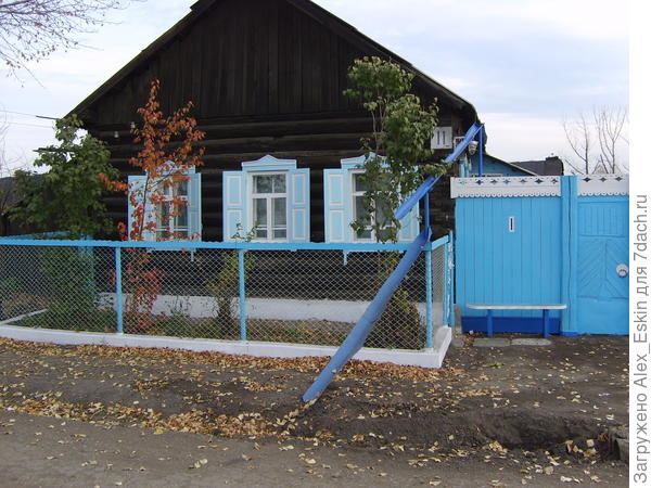 мой дом,строил дед....