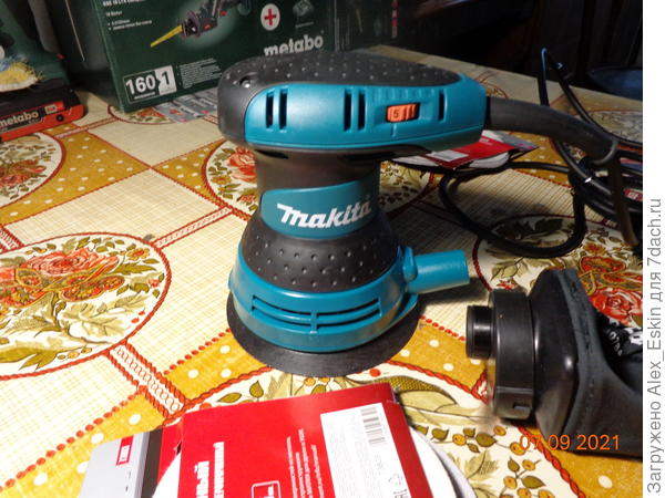 Орбитальная шлифмашинка Makita