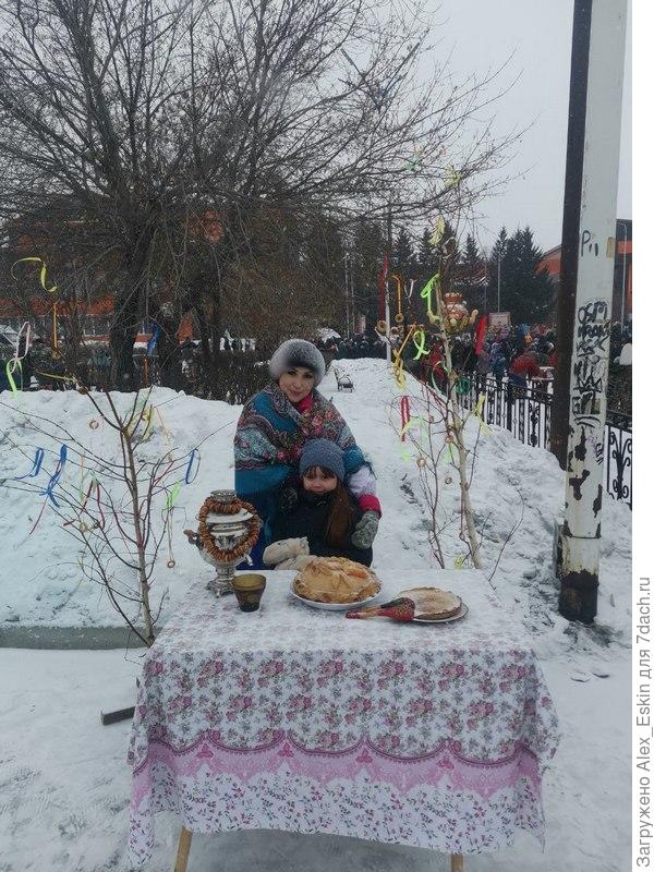 внучка с мамой