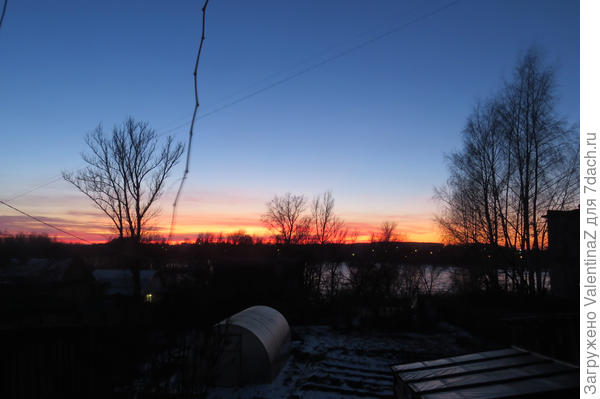 А тут закат уже догорает...