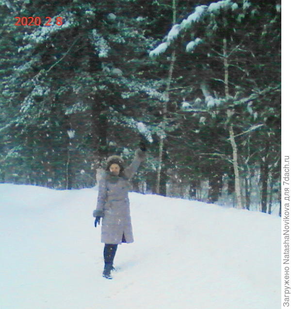 бОльшую часть жизни вот так - в сугробах и в в снегу по колено