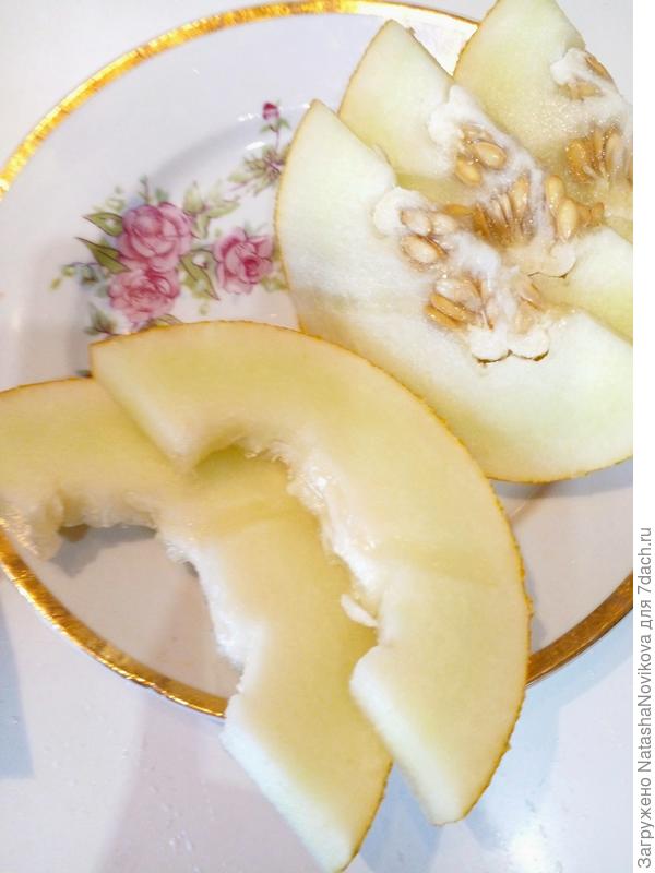 но вызрела не до конца, ближе к шкурке жестковата