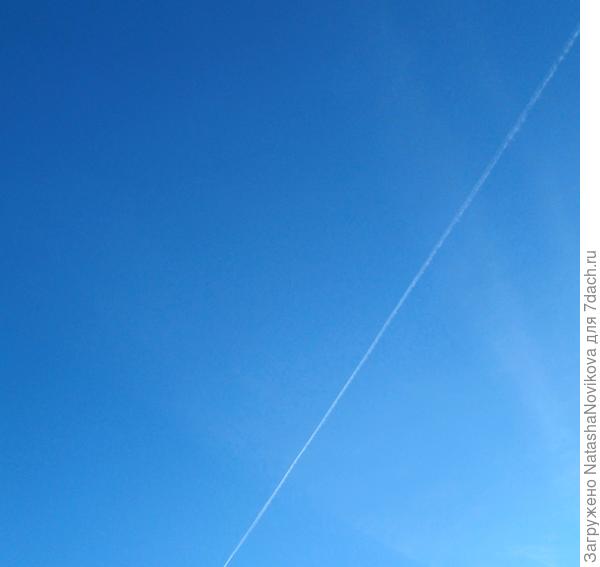 небо чистое, морозное