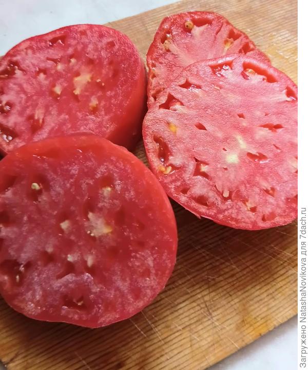 Вкусная, но с куста слаще бывает))
