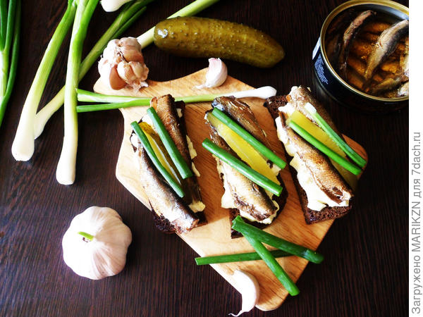 Бутерброды со шпротами; Легендарные; пошаговый рецепт приготовления с фото () Бутерброды со шпротами; Легендарные; пошаговый рецепт приготовления с фото