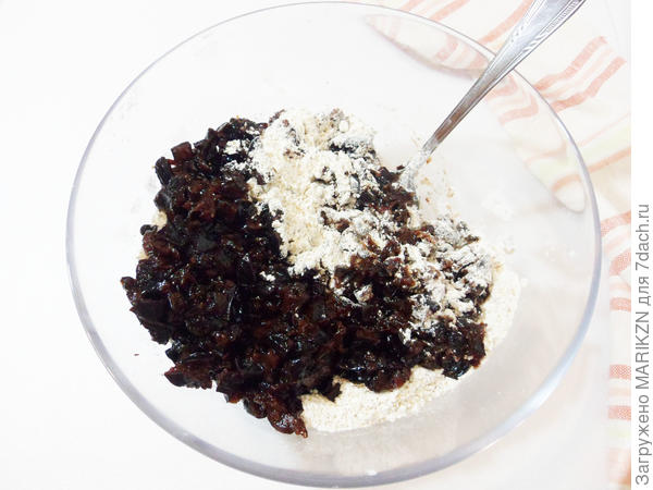 Пряный кекс с портвейном и черносливом. Пошаговый рецепт с фото () Пряный кекс с портвейном и черносливом. Пошаговый рецепт с фото