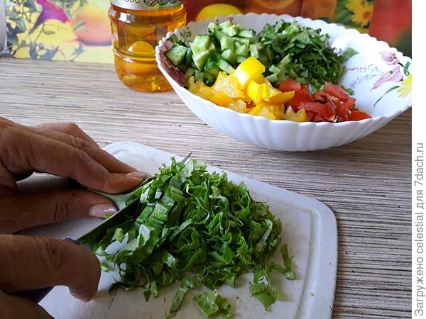 Салат «от Кураж» - пошаговый рецепт приготовления с фото () Салат «от Кураж» - пошаговый рецепт приготовления с фото