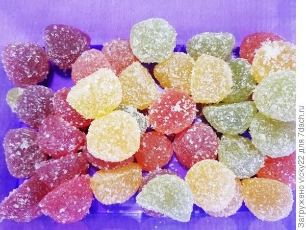 Шарлотка; Ля-Мур; с яблоками, мармеладом и цукатами - пошаговый рецепт приготовления с фото () Шарлотка; Ля-Мур; с яблоками, мармеладом и цукатами - пошаговый рецепт приготовления с фото