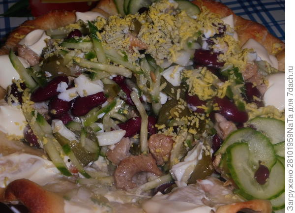 салат с фасолью и индейкой