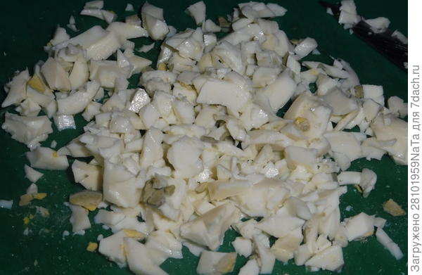 режем елки яиц