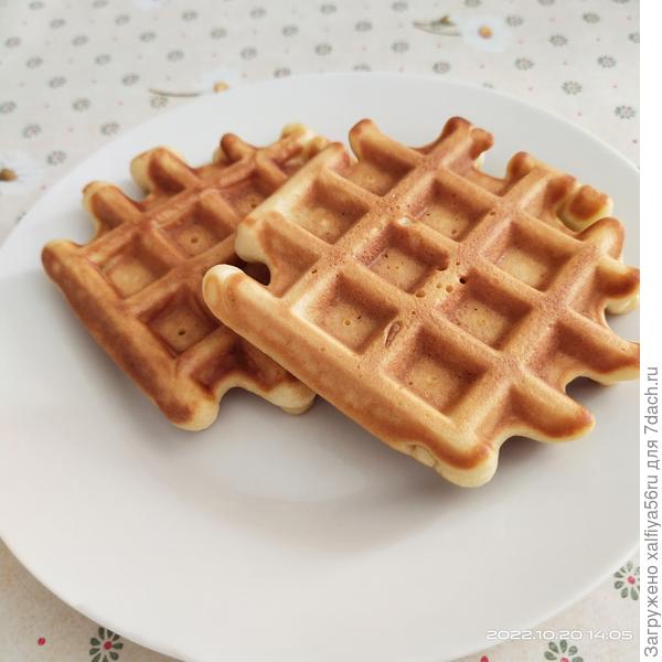 Первые вафельки