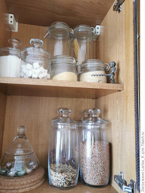 В кухонном шкафу вот такие.