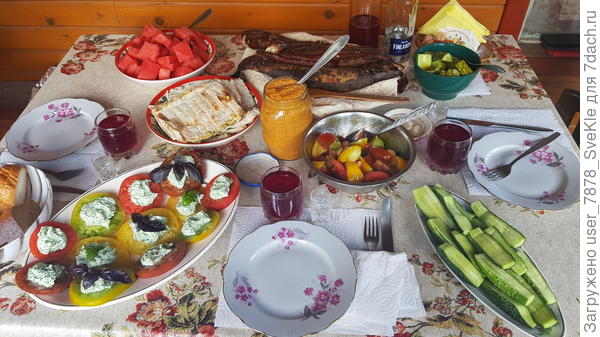 Подходят как к рыбе, так и к шашлыку.  Да и к супу/ухе тоже) А если остались, то на утро вместо бутербродов отлично уплетаются👍😁