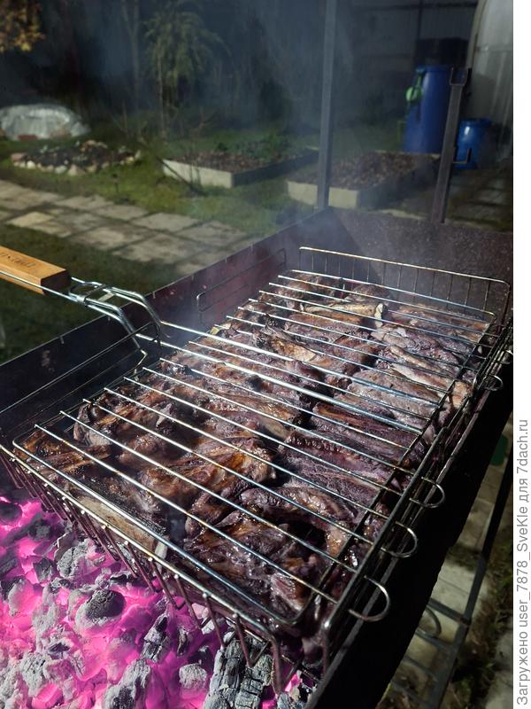 Вчерашний день закончился вкусно. План по шашлыкам-2025 выполнен ✔️
