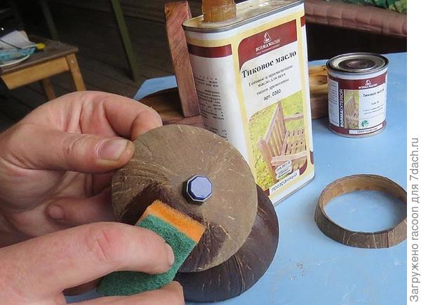 Покрываем маслом