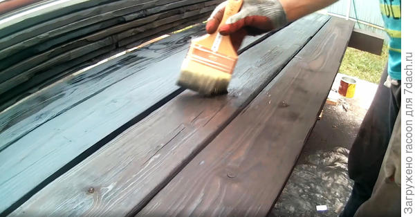 наносим масло