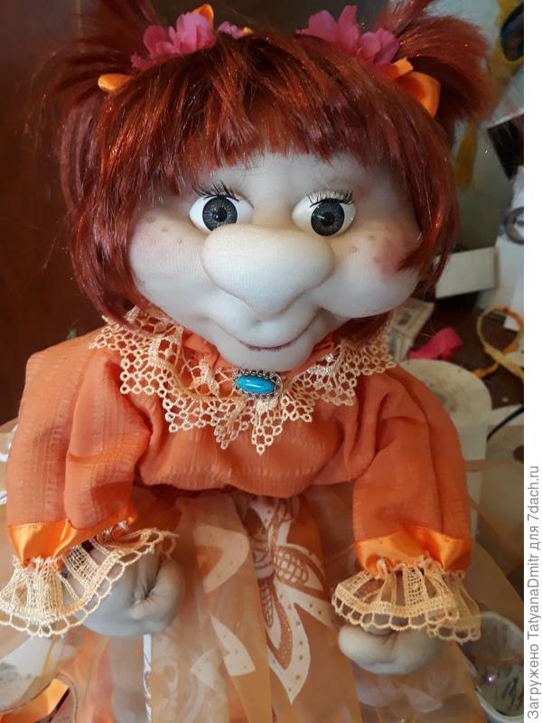 Куклы изготовлены моей подругой. Она называет их мимические.)