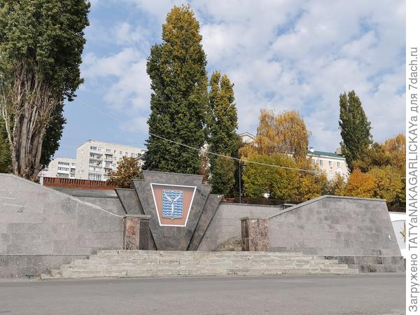 Кусочек осенней набережной