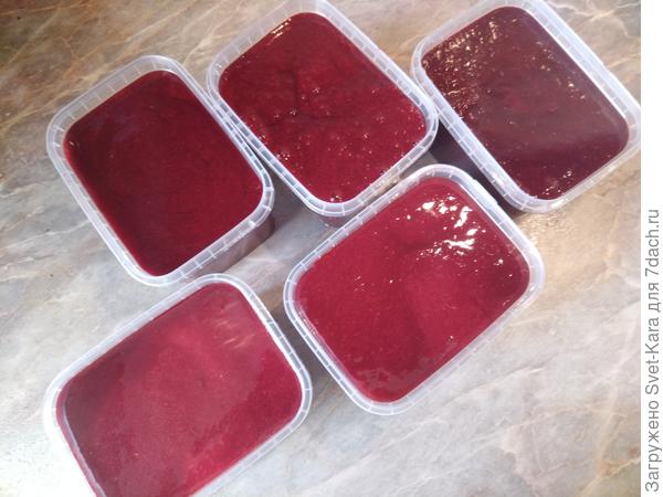Ягодный сок для заморозки
