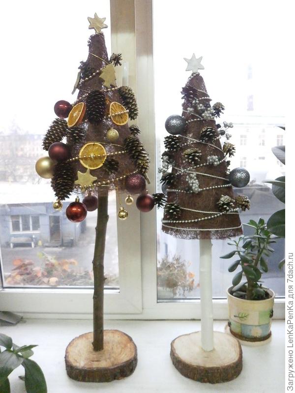 Елки на окна в комнаты
