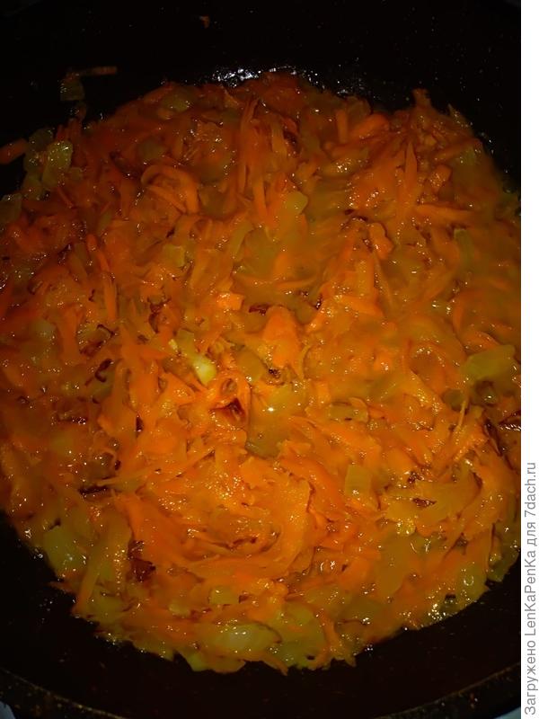 Тушеная фасоль с копчеными колбасками по мотивам греческого блюда фасолада. Рецепт пошаговые фото () Тушеная фасоль с копчеными колбасками по мотивам греческого блюда фасолада. Рецепт пошаговые фото