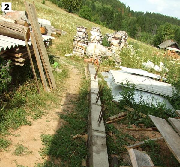 Фото 2. Сварную арматуру выпустил наружу