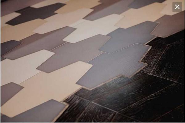 К примеру, такой стык порожком не обыграть. Фото из сети