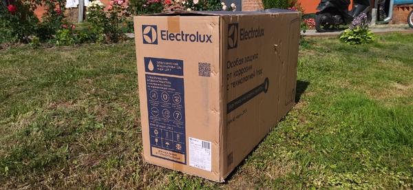 Приехал новый водонагреватель Electrolux EWH 80 Major LZR 3. Фото автора