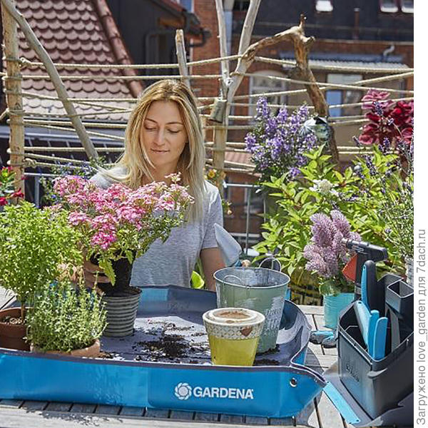 коврик https://baucenter.ru/malyy_sadovyy_instrument/837635/. (не реклама - тут коврик дорогой достаточно) ссылка на описание и фото.