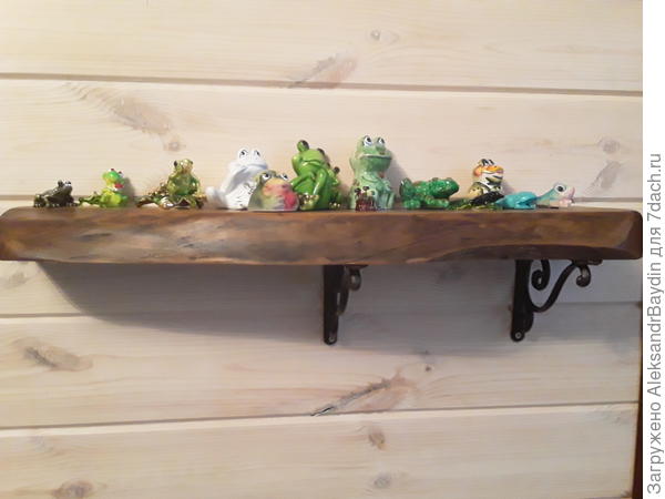 полка из дерева