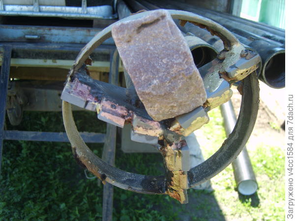 Вот такую щебенку достаем