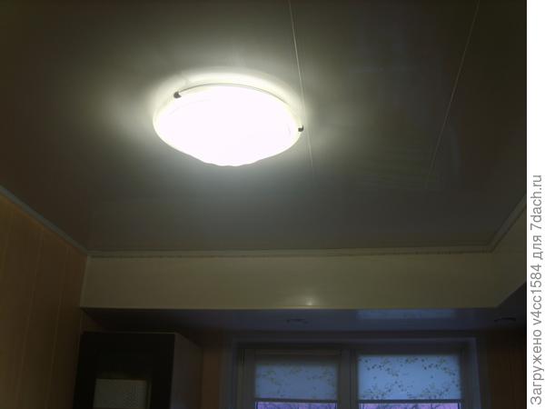 Центральный плафон