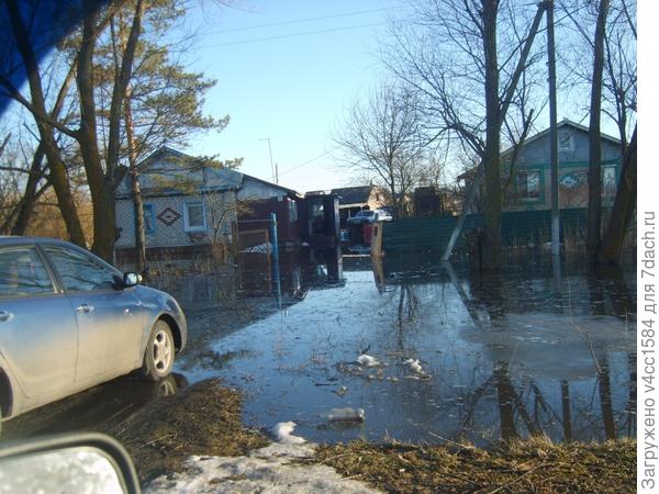 Пришла вода, открывай ворота