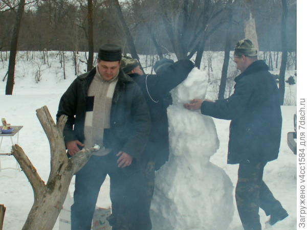 И решили они слепить снежную БАБУ