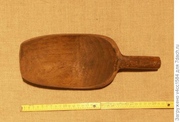 Старинный совок для муки