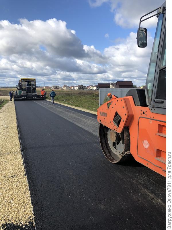 Как УК Модерн кладёт асфальт в КП Малиновые вечера