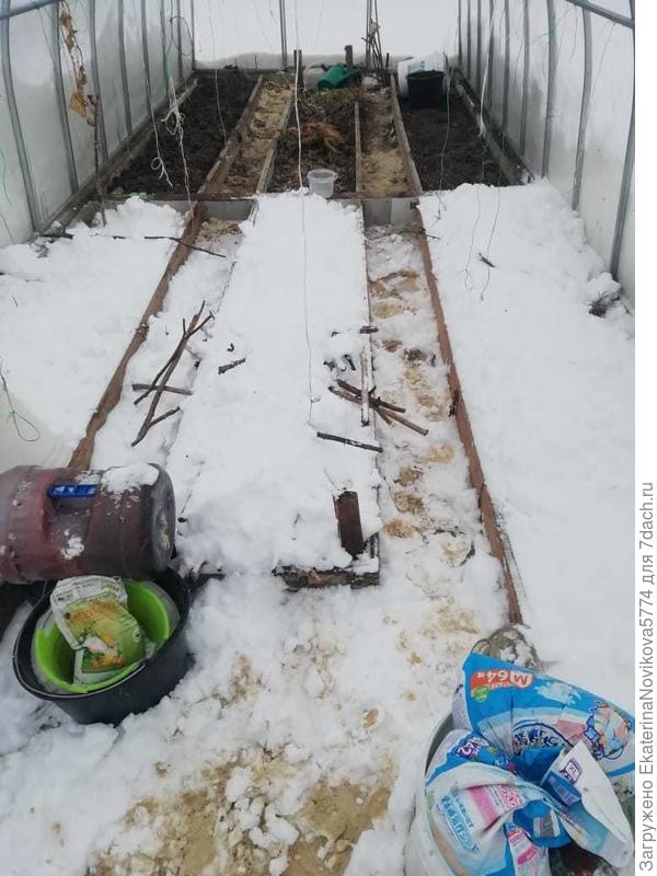 Жёлтое это песок