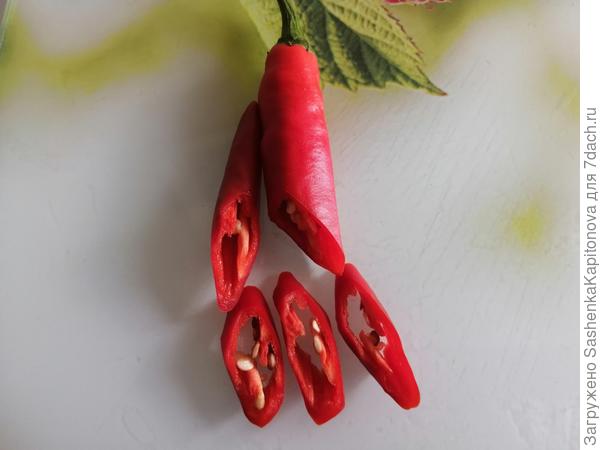 https://7dach.ru/SashenkaKapitonova/perec-zelenye-palchiki-cvetenie-i-plodonoshenie-279467.html