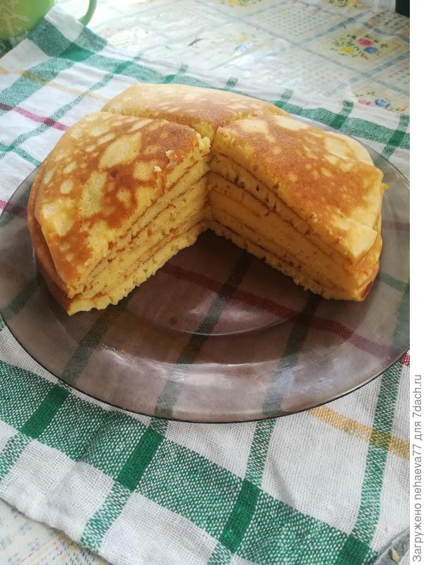 Разрезаем блины на 4 части