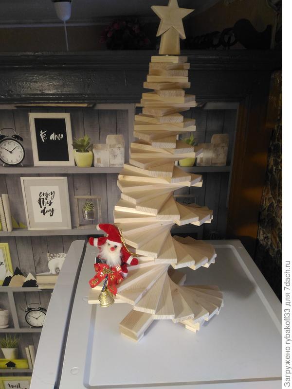 На дачном холодильнике