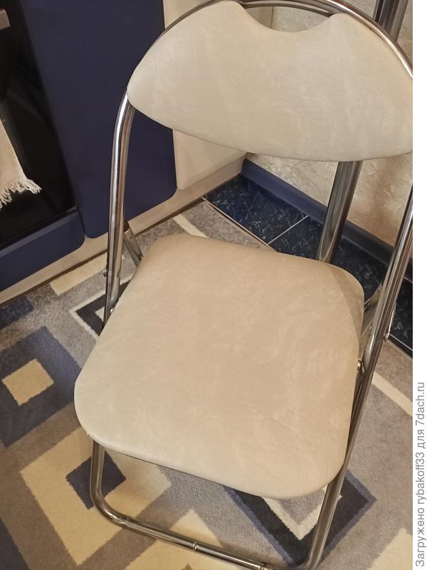 Одно готово кресло