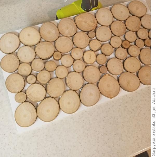 Клеевой пистолет нужная вещь