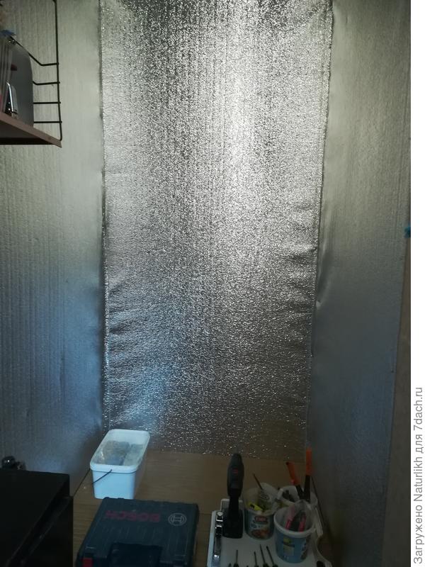 Обустройство темницы началось. Самое сложное, распределить вещи по новым местам, которые годами жили в кладовке.  Осталось совсем немного. Вытяжка, полки и освещение.