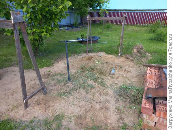 Было: готовлю грядку для гороха