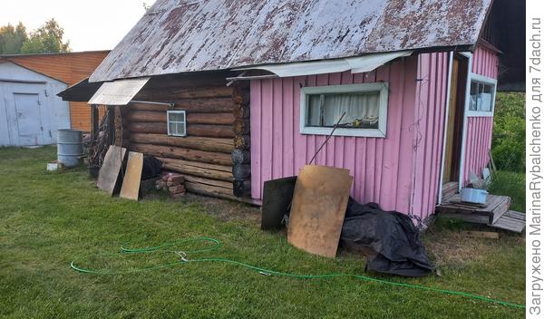 Томаты в ящиках. Прикрыть на ночь.