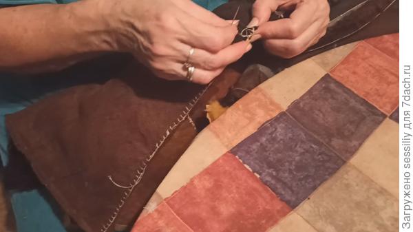 Сшивали все руками