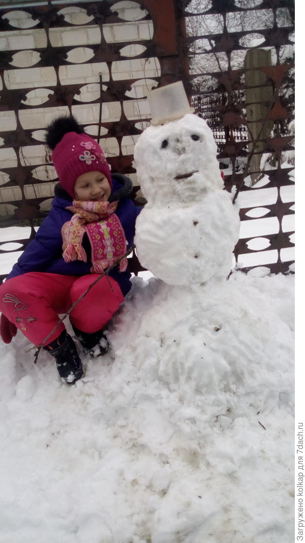 Снеговик и его создатель доченька Евдокия